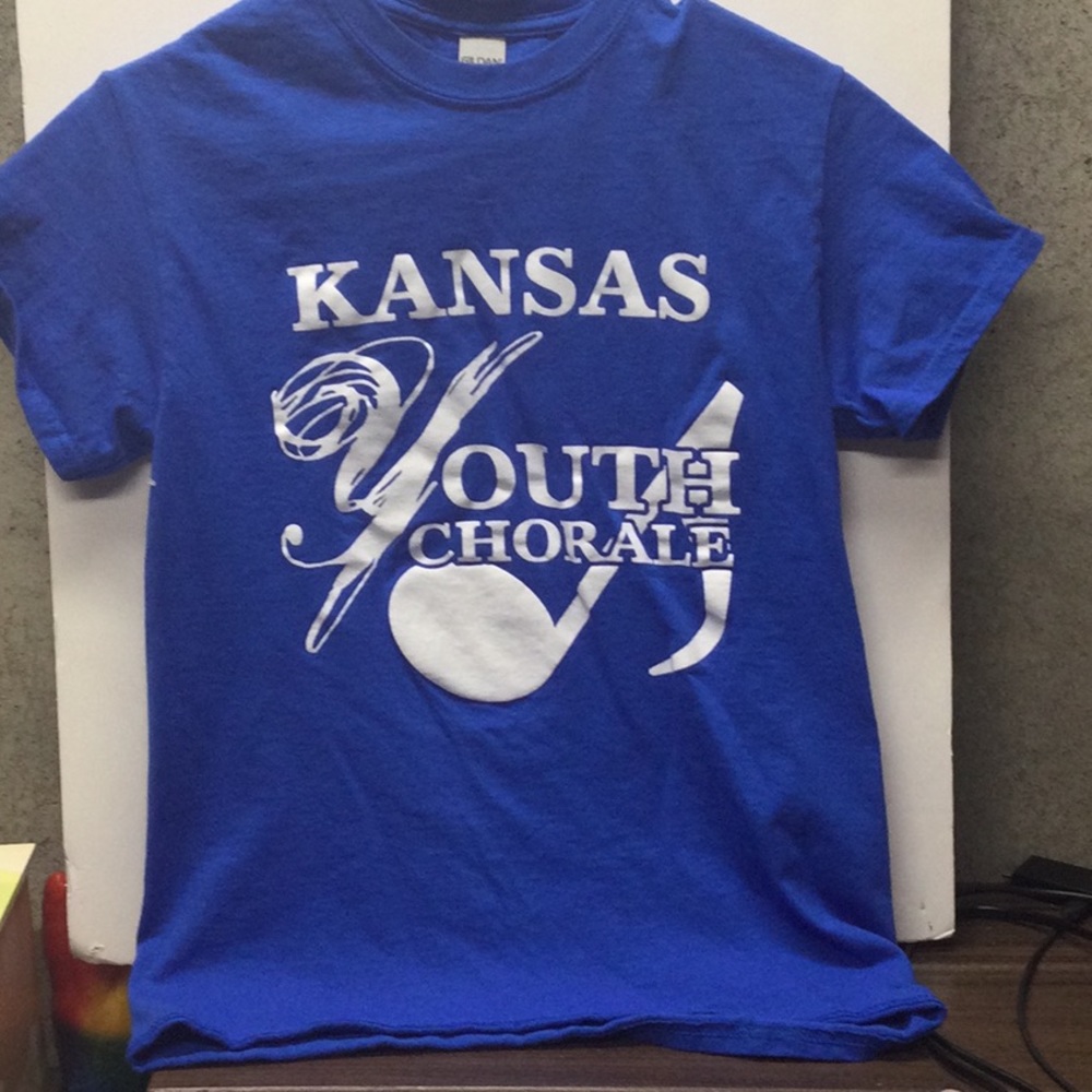 Woman’s small blue choir T shirt